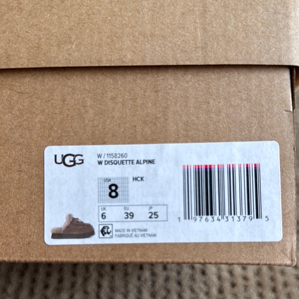 UGG Disquette Alpine Mule Slippers! 🤎 - Picture 5 of 5